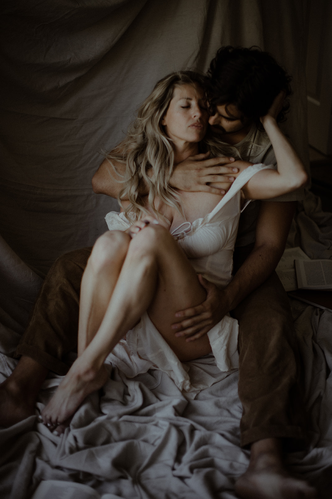 Intimate Snuggly Couples Boudoir – Justyna E Butler